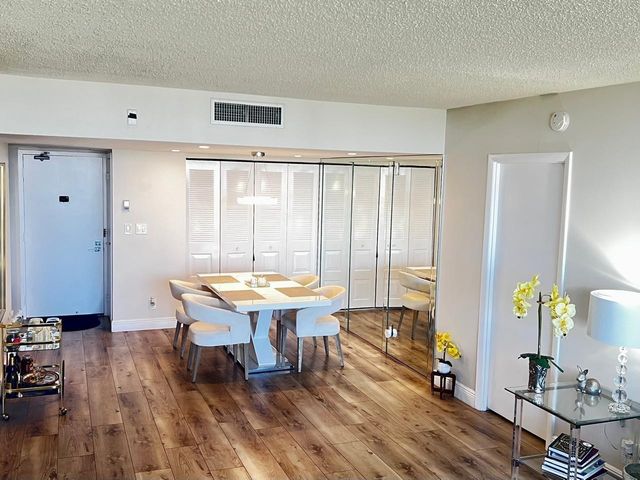 20379 W Country Club Drive 1932, Aventura, FL 33180