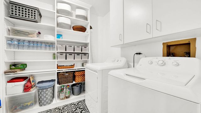 6267 Trinity Drive 2-D, Lisle, IL 60532