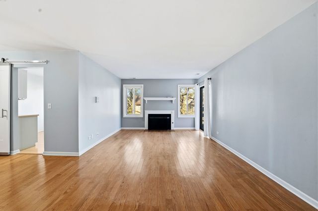 6267 Trinity Drive 2-D, Lisle, IL 60532