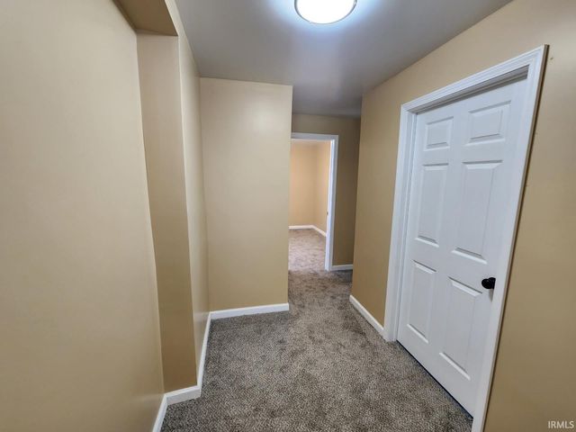 51622 Kenilworth Road, South Bend, IN 46637