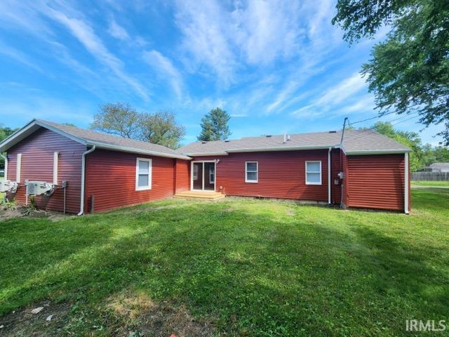 51622 Kenilworth Road, South Bend, IN 46637