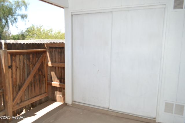 29 E Pastime Road, Tucson, AZ 85705