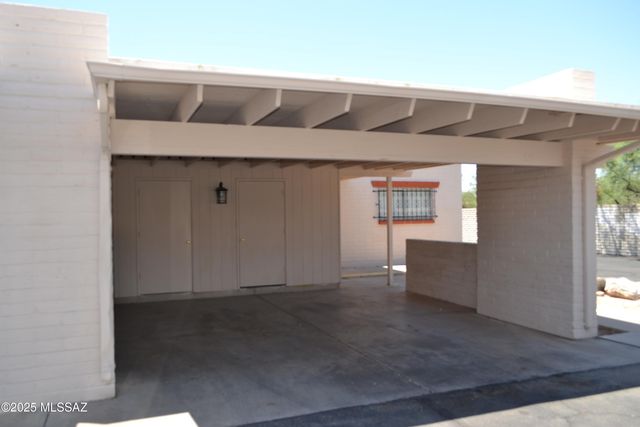 29 E Pastime Road, Tucson, AZ 85705