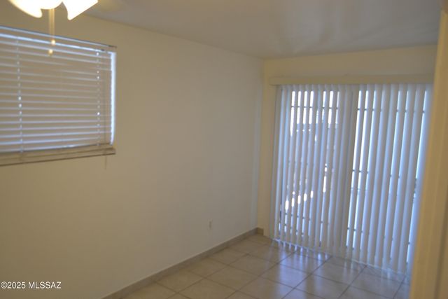 29 E Pastime Road, Tucson, AZ 85705