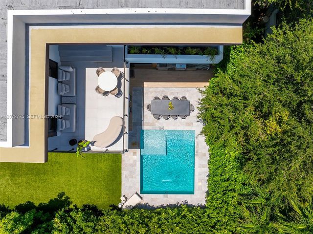 1875 NE 193rd Street, Miami, FL 33179