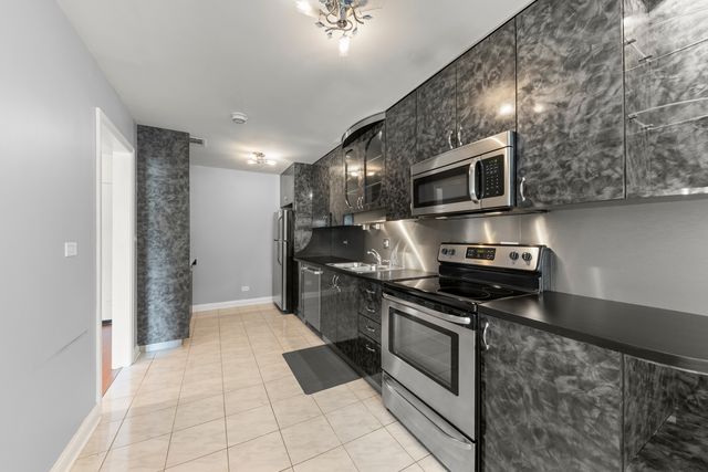 2600 Brookwood Way Drive 209, Rolling Meadows, IL 60008