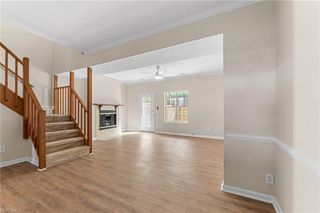 302 Monument CT, Yorktown, VA 23693