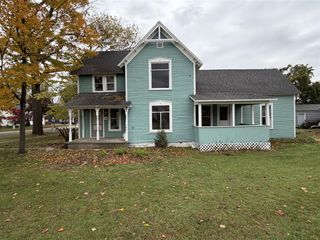 102 Pine Street, Paw Paw, MI 49079