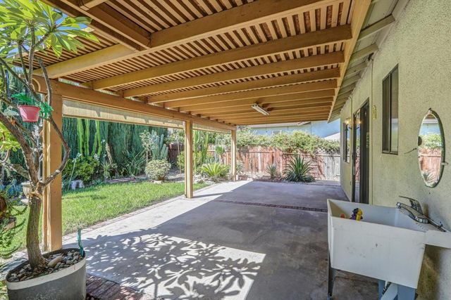 12582 Fern Avenue, Chino, CA 91710