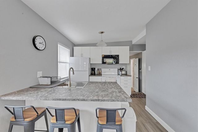 2305 NOVUS STREET, Sarasota, FL 34237