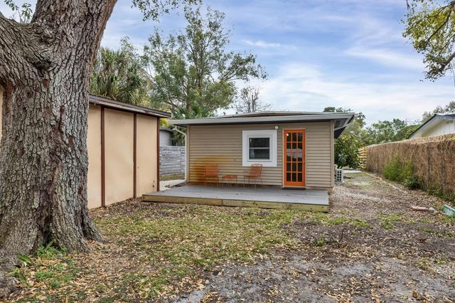 2305 NOVUS STREET, Sarasota, FL 34237