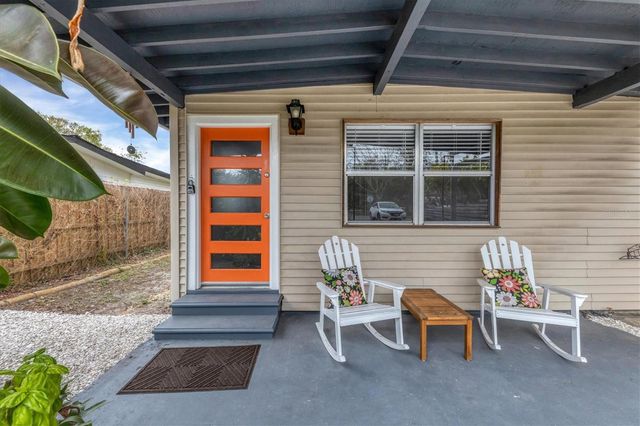 2305 NOVUS STREET, Sarasota, FL 34237