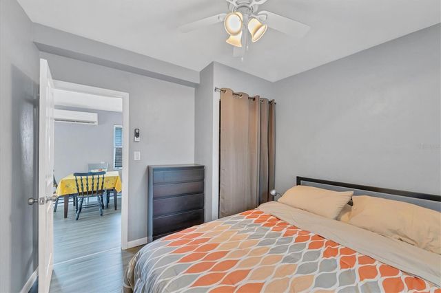 2305 NOVUS STREET, Sarasota, FL 34237