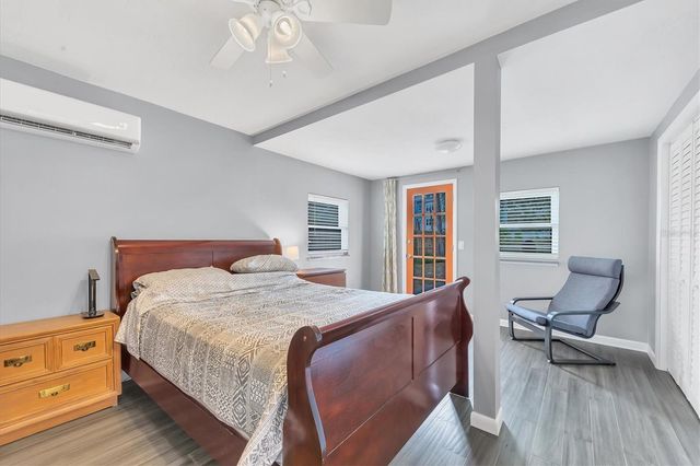 2305 NOVUS STREET, Sarasota, FL 34237