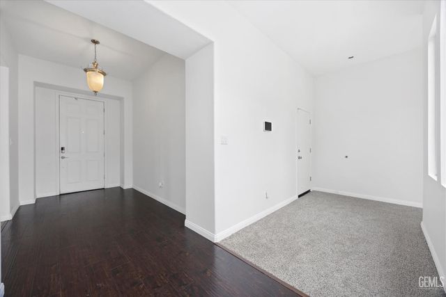 9302 Vistoso Way, Bakersfield, CA 93312