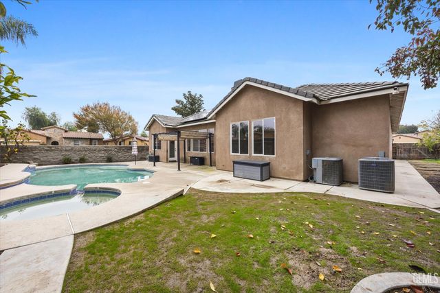 9302 Vistoso Way, Bakersfield, CA 93312