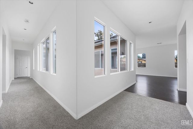 9302 Vistoso Way, Bakersfield, CA 93312