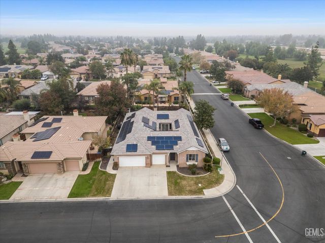 9302 Vistoso Way, Bakersfield, CA 93312
