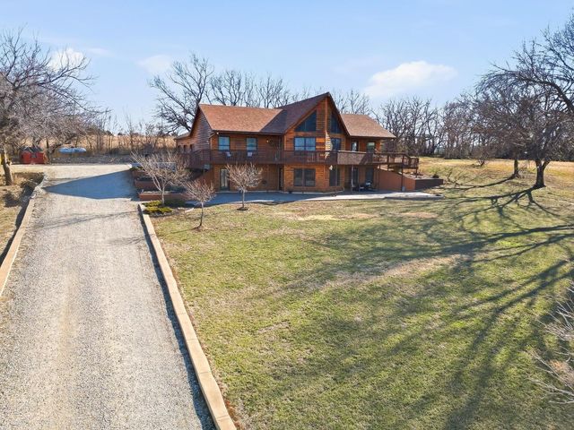 4326 Turner Ln, Salina, KS 67401