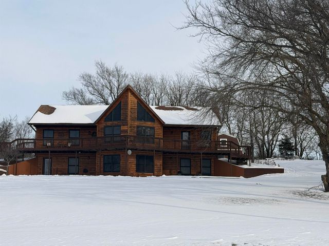 4326 Turner Ln, Salina, KS 67401