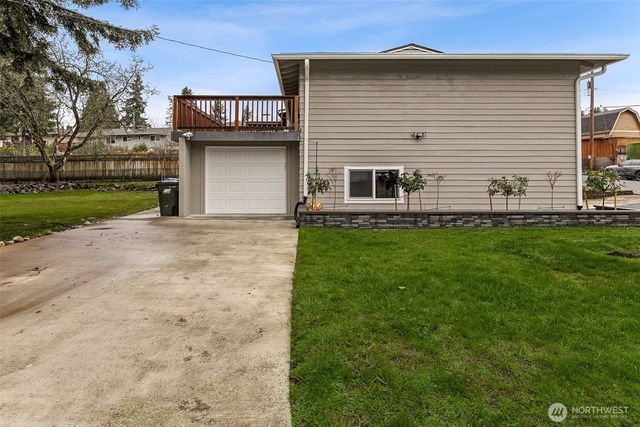 29317 44th Place S, Auburn, WA 98001