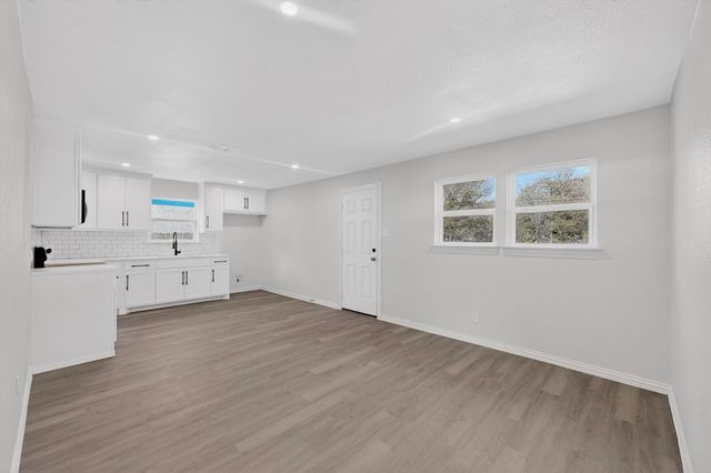 11505 Oak Tree Road, Balch Springs, TX 75180