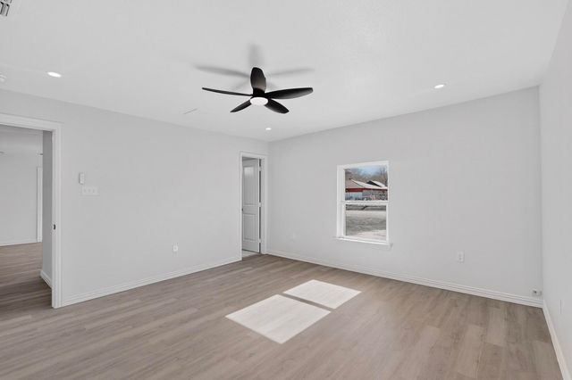 11505 Oak Tree Road, Balch Springs, TX 75180