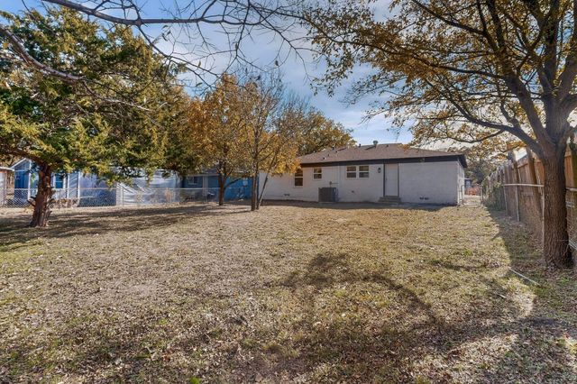 11505 Oak Tree Road, Balch Springs, TX 75180