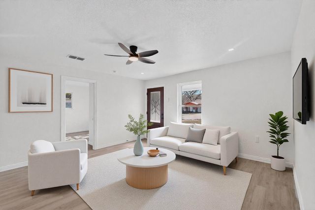 11505 Oak Tree Road, Balch Springs, TX 75180