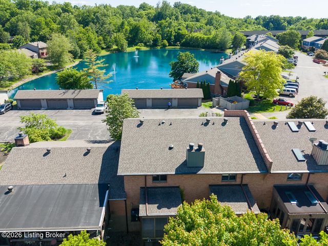 6497 Marina Dr, Prospect, KY 40059