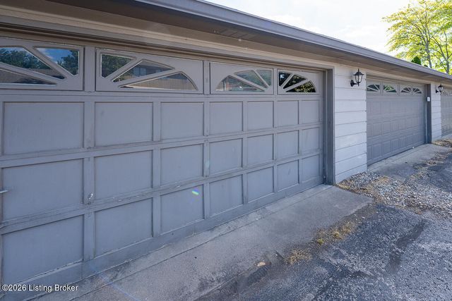 6497 Marina Dr, Prospect, KY 40059