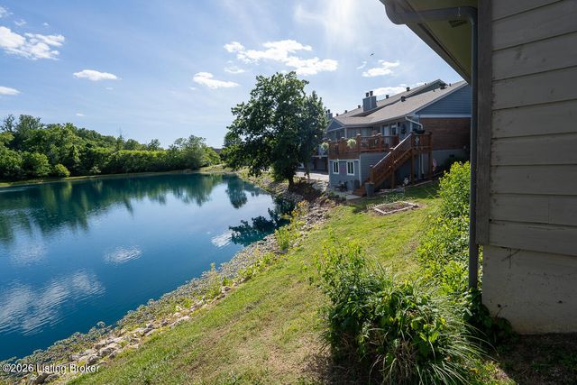 6497 Marina Dr, Prospect, KY 40059