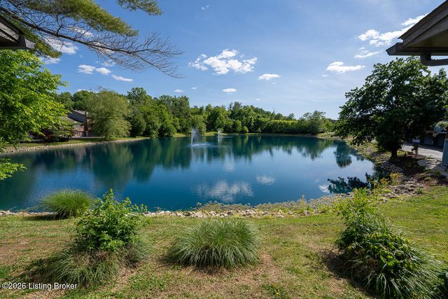 6497 Marina Dr, Prospect, KY 40059