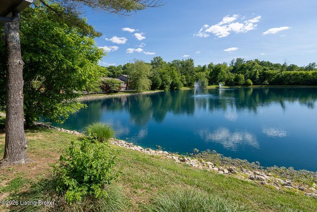 6497 Marina Dr, Prospect, KY 40059