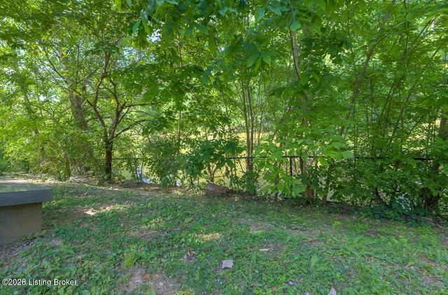 6497 Marina Dr, Prospect, KY 40059