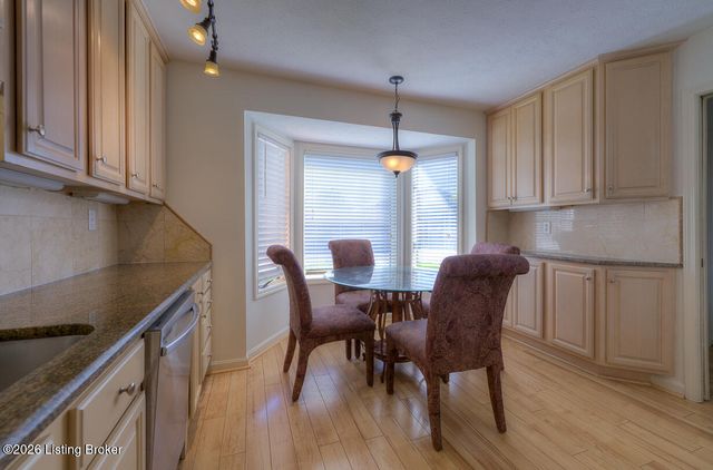 6497 Marina Dr, Prospect, KY 40059