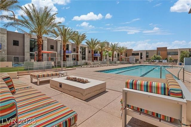 353 East Bonneville Avenue 511, Las Vegas, NV 89101