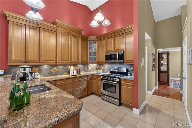 745 Charleston Oaks Drive, Ballwin, MO 63021