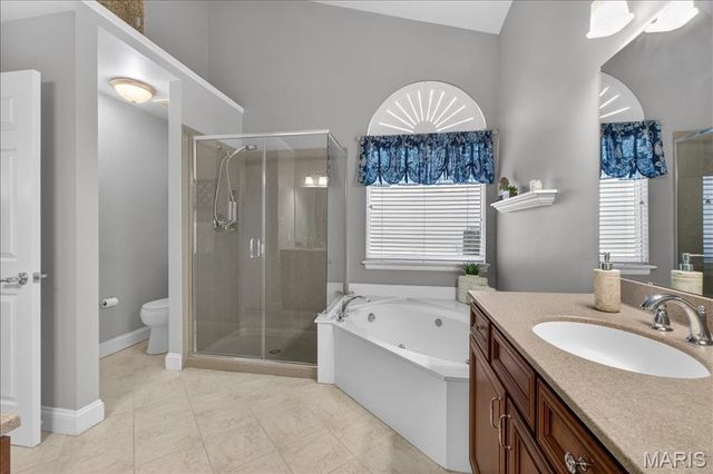 745 Charleston Oaks Drive, Ballwin, MO 63021