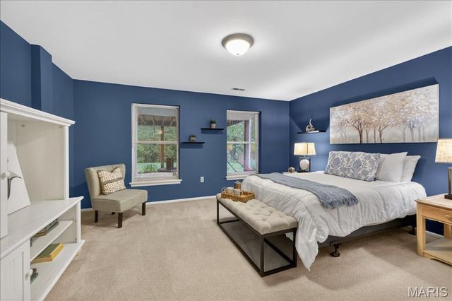 745 Charleston Oaks Drive, Ballwin, MO 63021