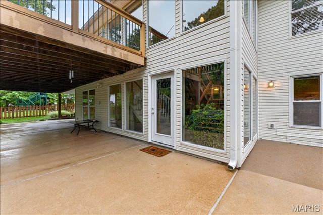745 Charleston Oaks Drive, Ballwin, MO 63021