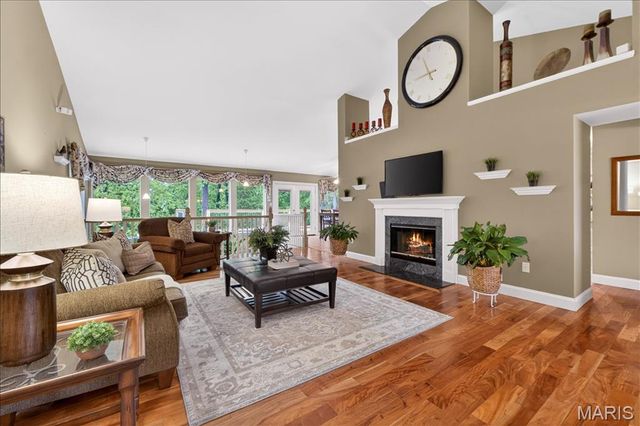745 Charleston Oaks Drive, Ballwin, MO 63021
