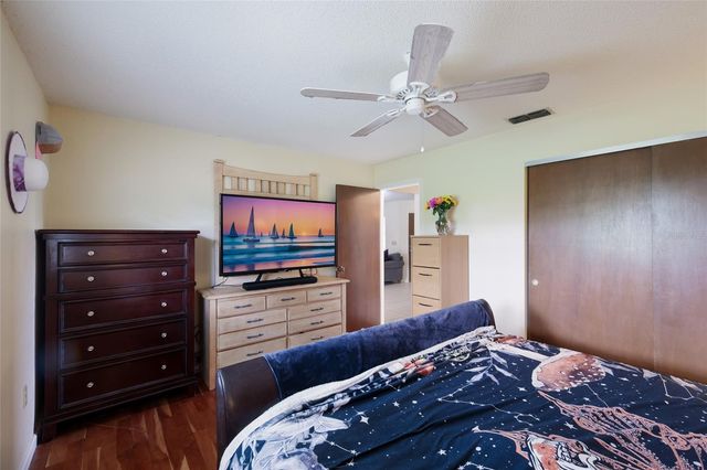 5202 FOXCROFT COURT, Sarasota, FL 34232
