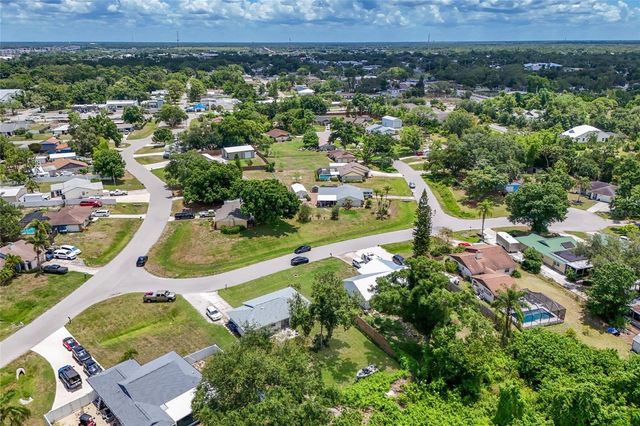 5202 FOXCROFT COURT, Sarasota, FL 34232