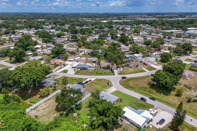 5202 FOXCROFT COURT, Sarasota, FL 34232