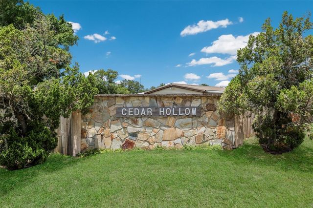 5202 FOXCROFT COURT, Sarasota, FL 34232