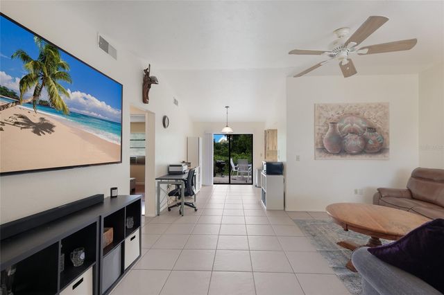 5202 FOXCROFT COURT, Sarasota, FL 34232