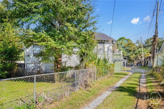 2203 Skidaway Road, Savannah, GA 31404