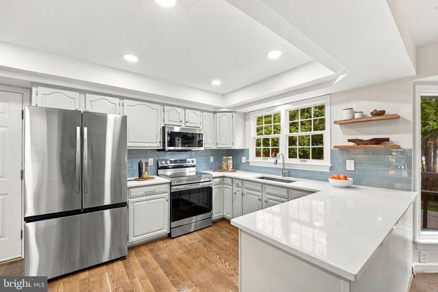 28 CATHEDRAL LN, Stafford, VA 22554