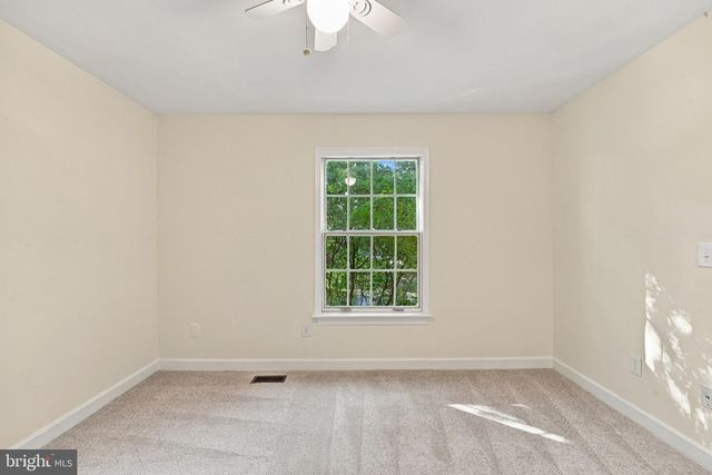 28 CATHEDRAL LN, Stafford, VA 22554